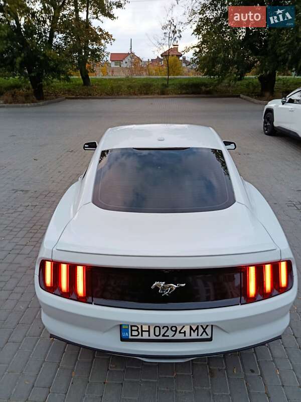 Купе Ford Mustang 2017 в Одессе фото 14 Купе Ford Mustang 2017 в Одессе