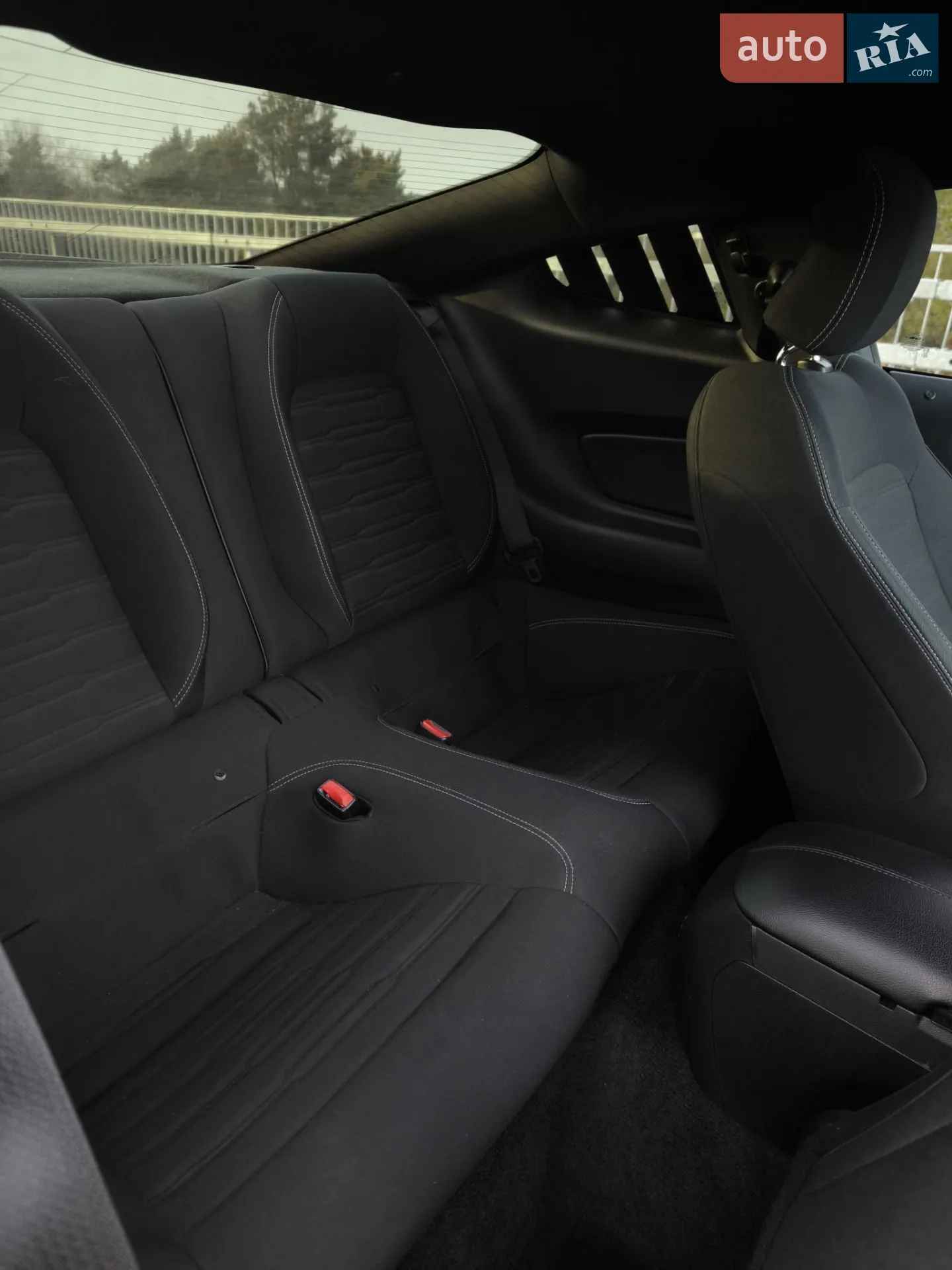 2014 Ford Mustang - мініатюра 12