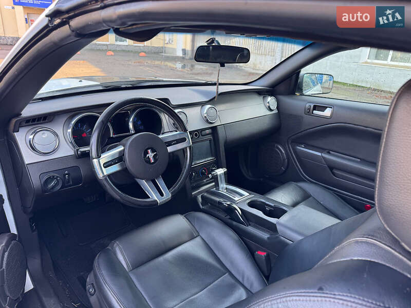Кабріолет Ford Mustang 2008 в Києві фото 3 Кабріолет Ford Mustang 2008 в Києві