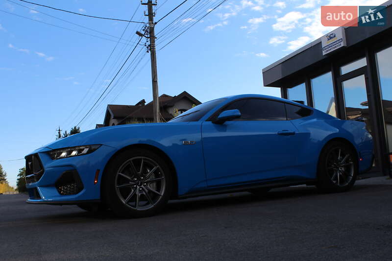 Купе Ford Mustang 2024 в Киеве
