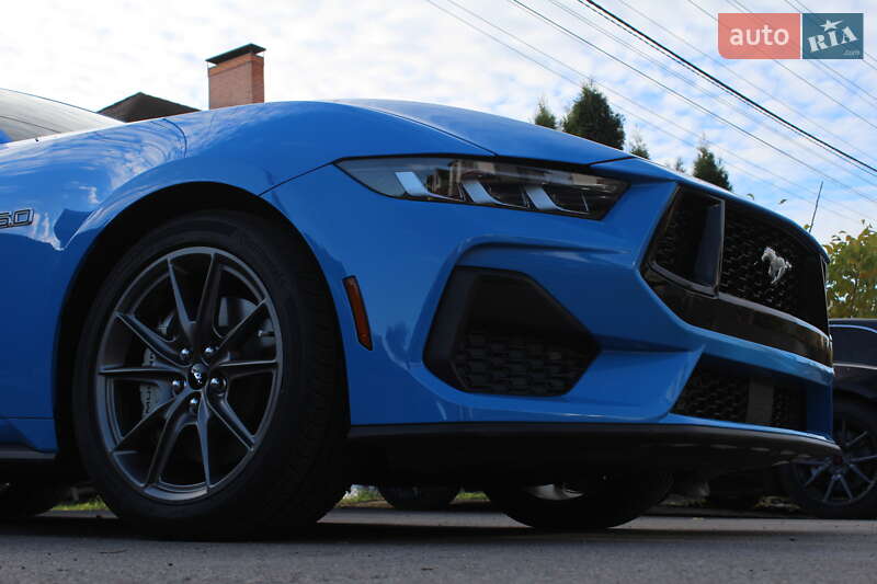 Купе Ford Mustang 2024 в Киеве