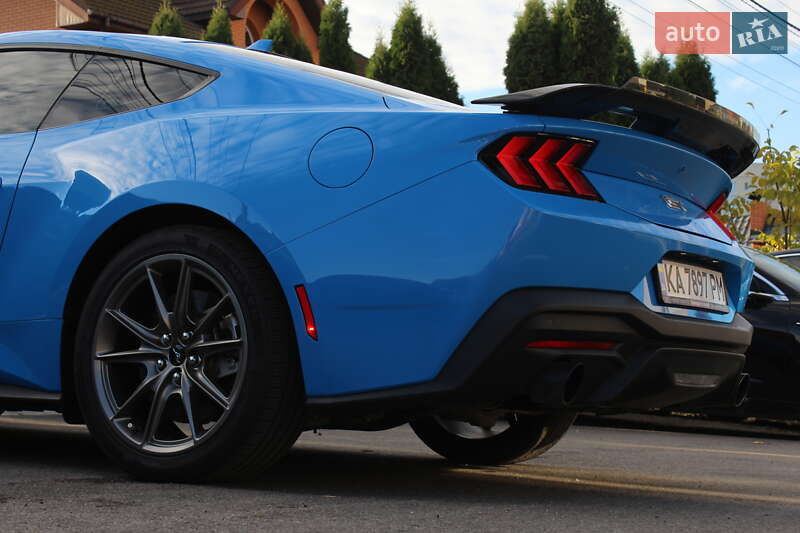 Купе Ford Mustang 2024 в Киеве