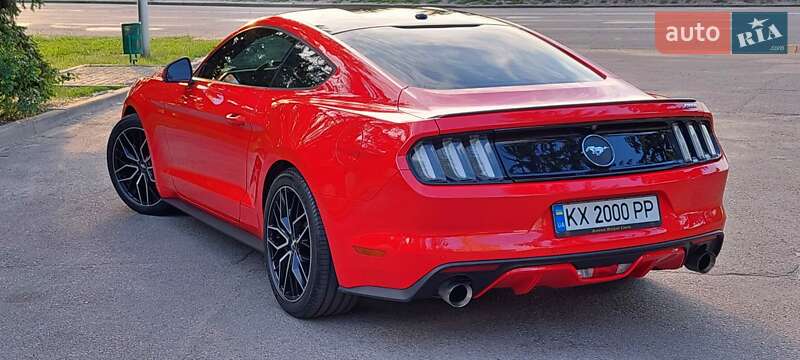 Купе Ford Mustang 2017 в Горишних Плавнях