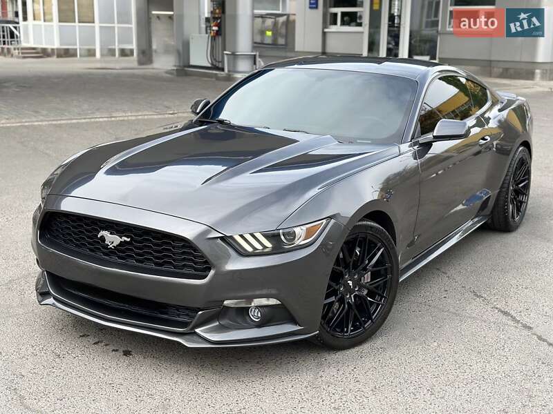 Купе Ford Mustang 2015 в Львові фото 4 Купе Ford Mustang 2015 в Львові