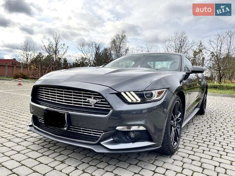 Купе Ford Mustang 2016 в Львові