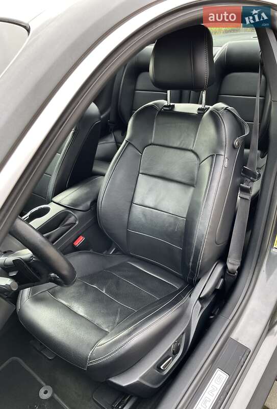 Купе Ford Mustang 2016 в Львові