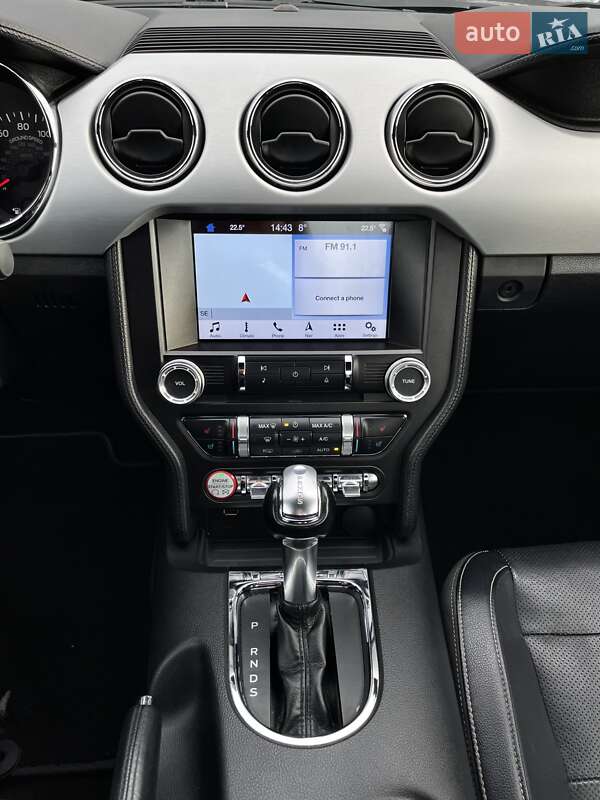 Купе Ford Mustang 2016 в Львові