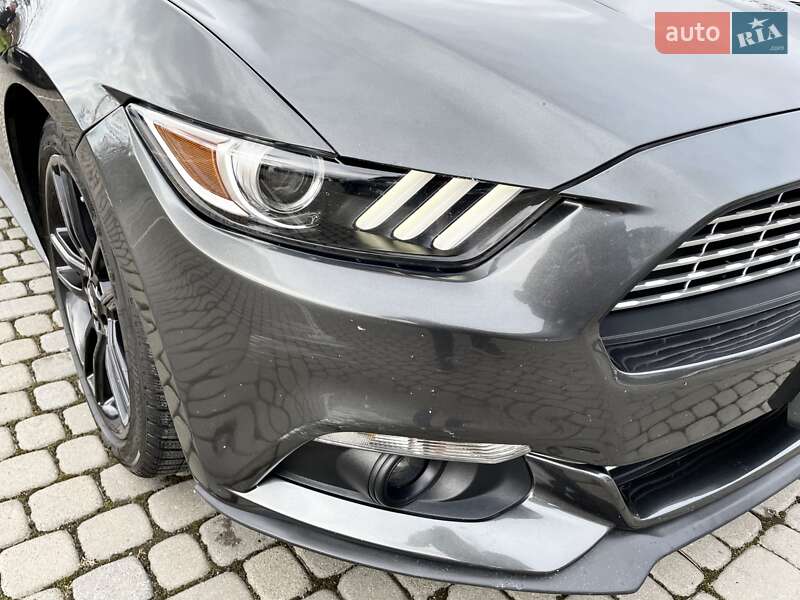 Купе Ford Mustang 2016 в Львові