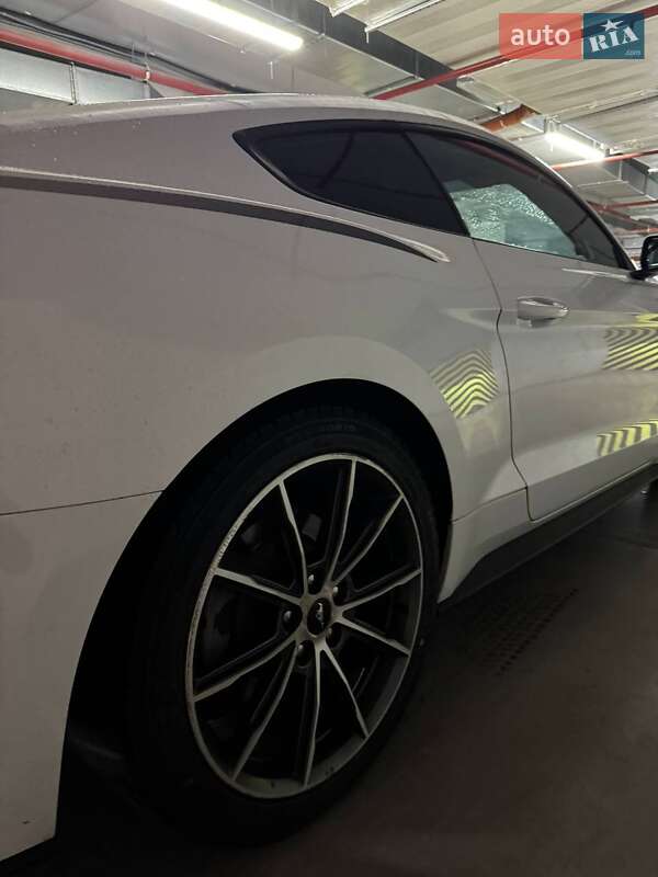 Купе Ford Mustang 2018 в Одесі