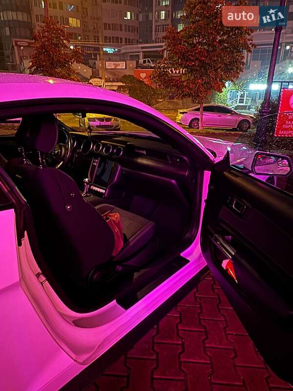 Купе Ford Mustang 2018 в Одесі