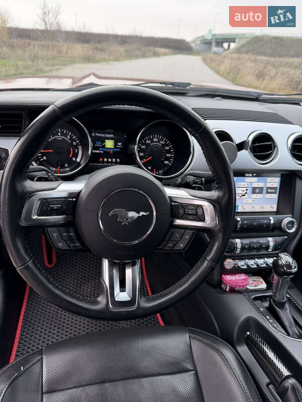 Купе Ford Mustang 2016 в Киеве