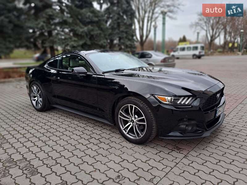 Купе Ford Mustang 2016 в Ивано-Франковске