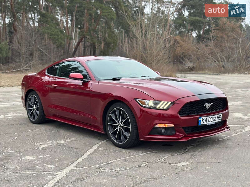 Купе Ford Mustang 2015 в Києві фото 3 Купе Ford Mustang 2015 в Києві