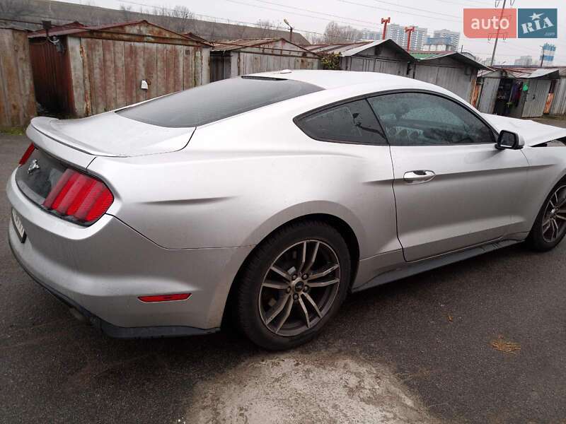 Купе Ford Mustang 2017 в Києві