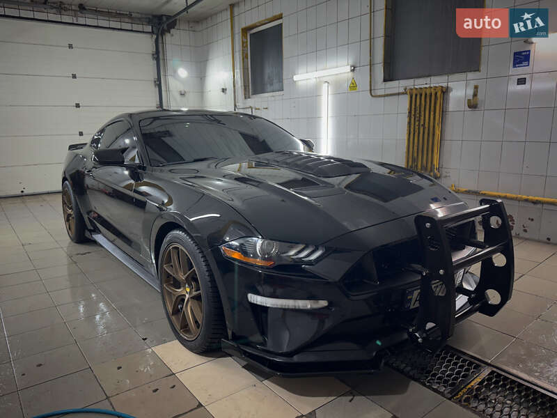 Купе Ford Mustang 2018 в Киеве фото 50 Купе Ford Mustang 2018 в Киеве