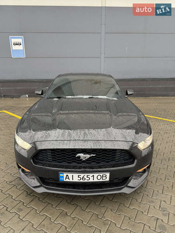 Купе Ford Mustang 2015 в Києві