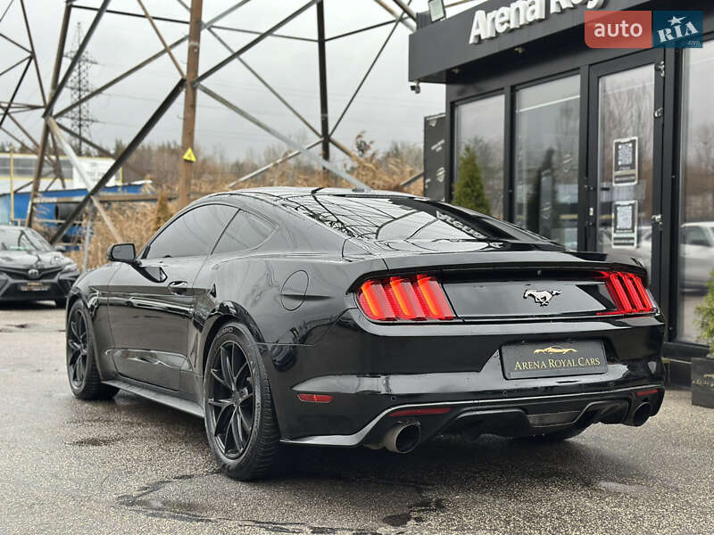 Купе Ford Mustang 2015 в Харькове