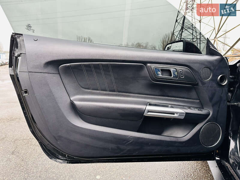 Купе Ford Mustang 2015 в Харькове