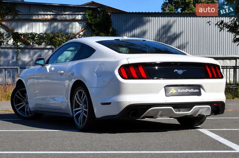 Купе Ford Mustang 2017 в Києві