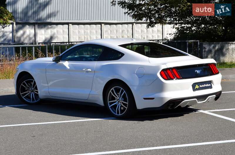 Купе Ford Mustang 2017 в Києві