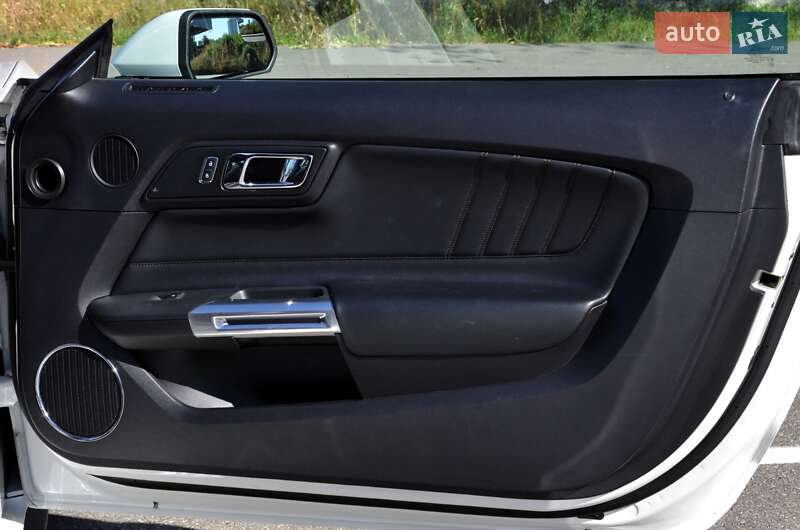 Купе Ford Mustang 2017 в Києві