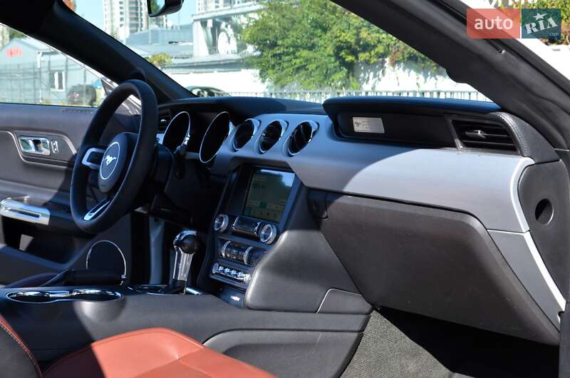 Купе Ford Mustang 2017 в Києві