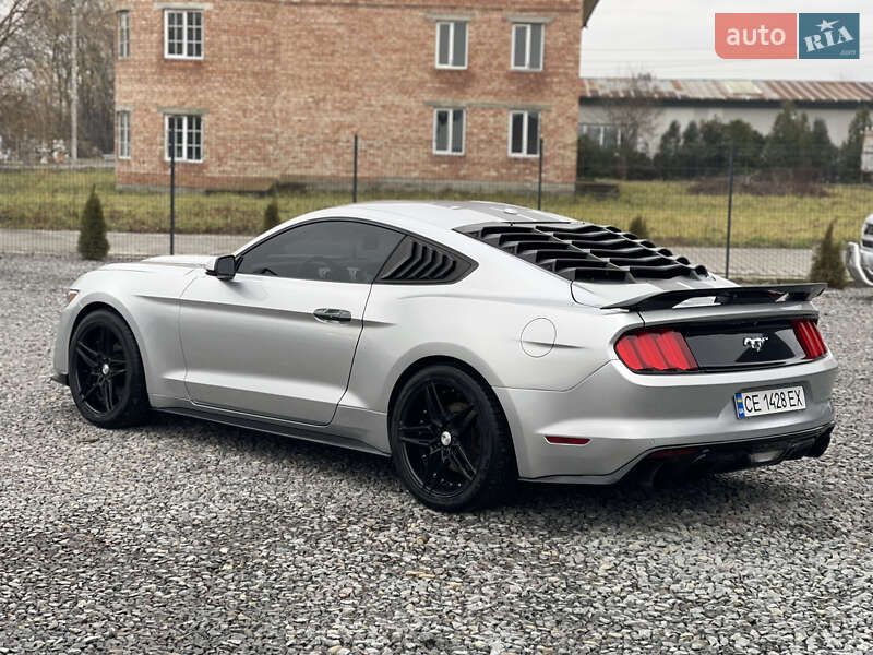 Купе Ford Mustang 2017 в Черновцах