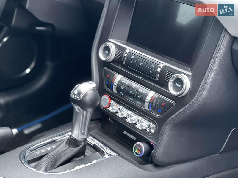 Купе Ford Mustang 2017 в Черновцах