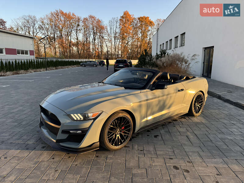 Кабриолет Ford Mustang 2015 в Луцке фото 17 Кабриолет Ford Mustang 2015 в Луцке