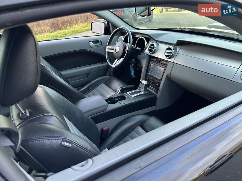 Купе Ford Mustang 2008 в Киеве