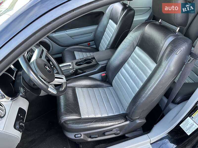 Купе Ford Mustang 2008 в Киеве