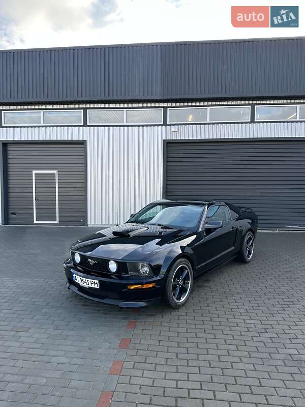 Купе Ford Mustang 2008 в Киеве