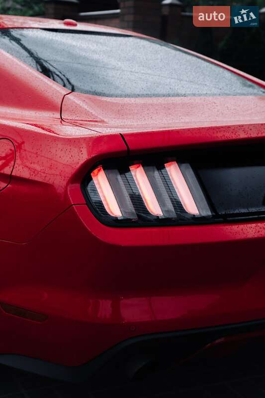 Купе Ford Mustang 2017 в Кропивницком