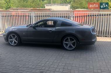 Купе Ford Mustang 2014 в Львове