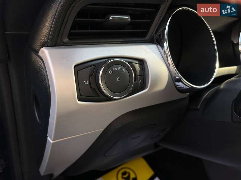 Купе Ford Mustang 2016 в Ивано-Франковске