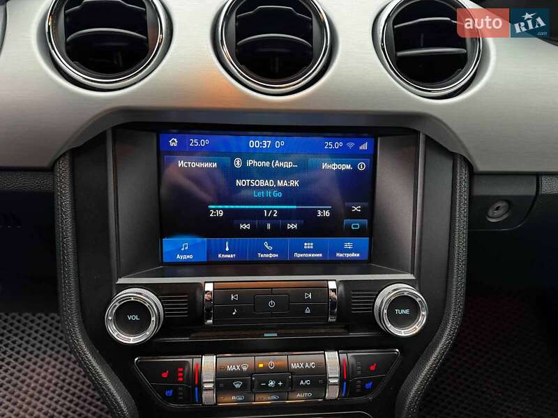 Кабриолет Ford Mustang 2016 в Киеве фото 19 Кабриолет Ford Mustang 2016 в Киеве