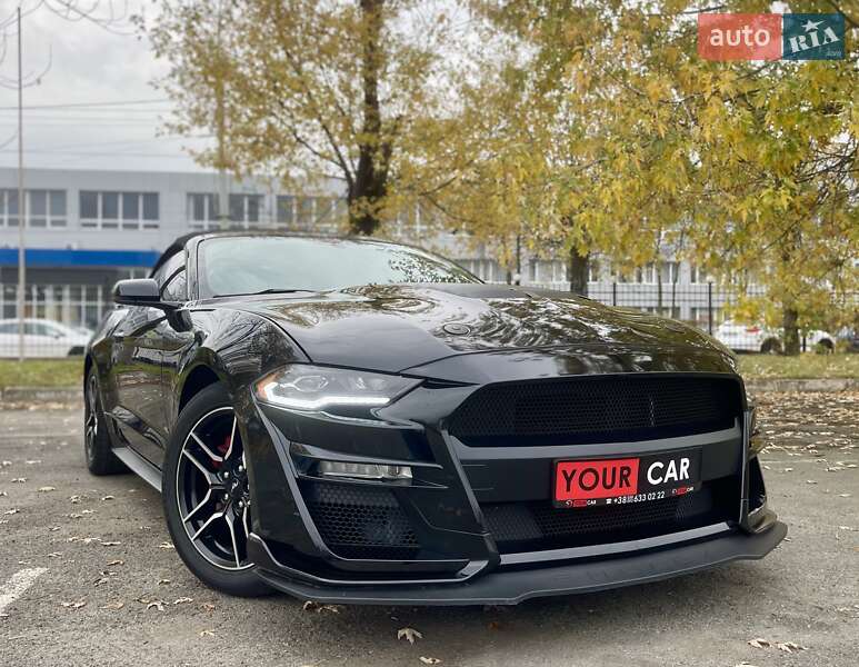 Кабриолет Ford Mustang 2019 в Киеве