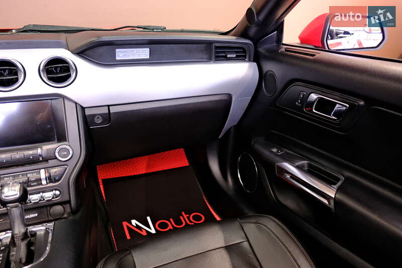 Кабриолет Ford Mustang 2017 в Одессе