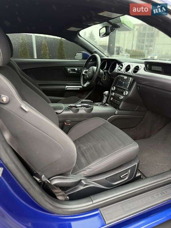 Купе Ford Mustang 2015 в Дніпрі