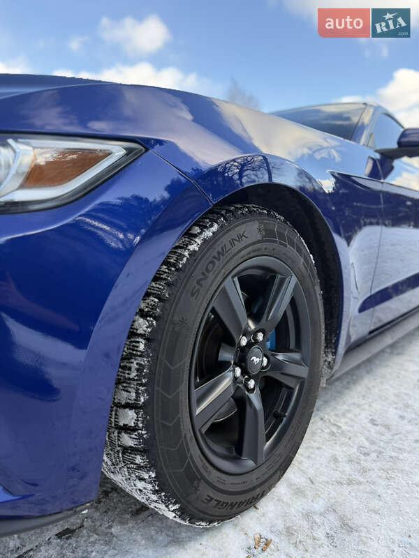 Купе Ford Mustang 2015 в Дніпрі