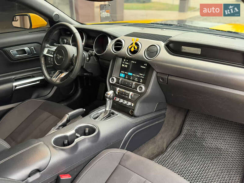 Купе Ford Mustang 2018 в Киеве