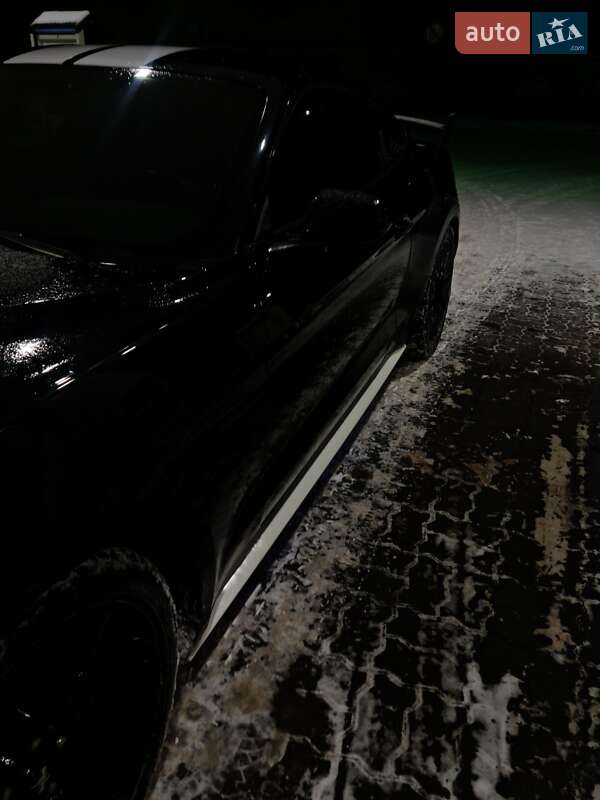 Купе Ford Mustang 2019 в Берегово