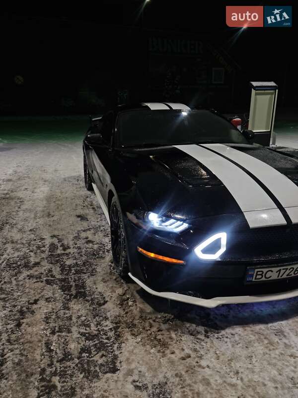 Купе Ford Mustang 2019 в Берегово