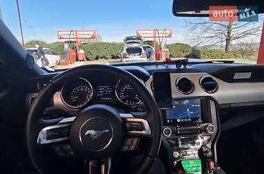 Купе Ford Mustang 2016 в Киеве