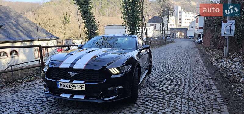 Купе Ford Mustang 2016 в Киеве