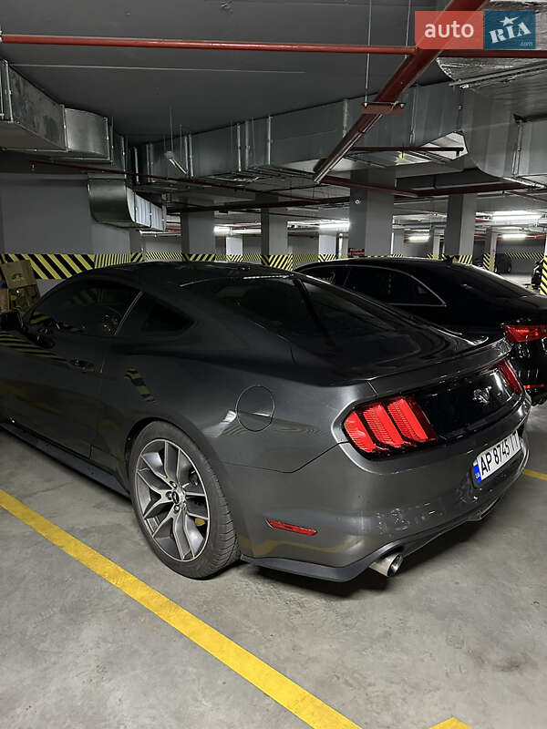 Купе Ford Mustang 2015 в Киеве фото 32 Купе Ford Mustang 2015 в Киеве