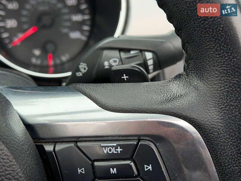 Кабриолет Ford Mustang 2015 в Киеве