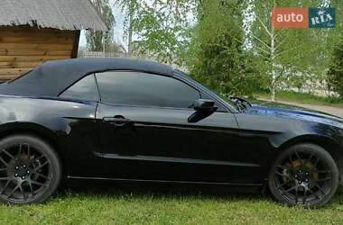 Кабриолет Ford Mustang 2014 в Запорожье