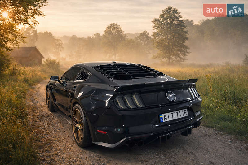 Купе Ford Mustang 2018 в Києві фото 7 Купе Ford Mustang 2018 в Києві