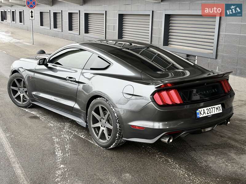 Купе Ford Mustang 2014 в Киеве фото 4 Купе Ford Mustang 2014 в Киеве